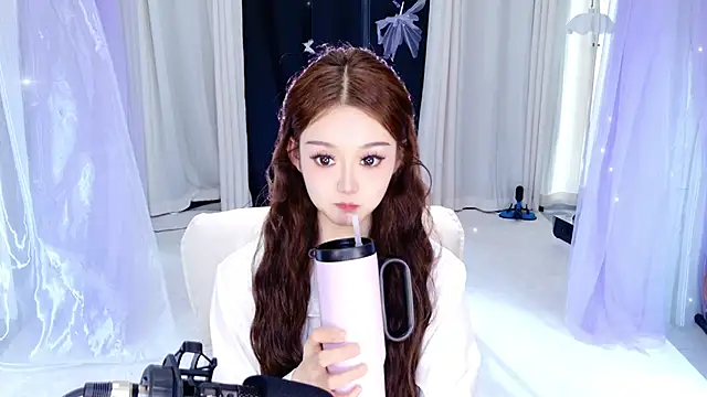 Snapshot of Dancer_Lucky-Nini chatting on 18, 2, 2026 Dancer Lucky-Nini online show from 18, 2, 2026