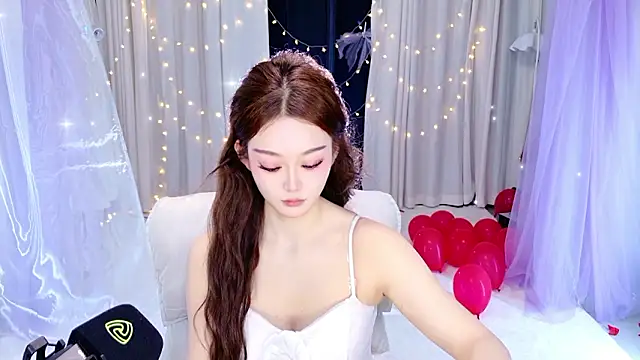 Snapshot of Dancer_Lucky-Nini chatting on 22, 2, 2026 Dancer Lucky-Nini online show from 22, 2, 2026