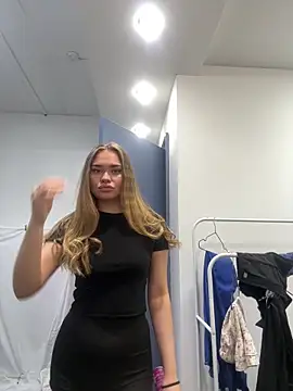 MonicaWestt online show from 8, 2, 2026