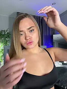 MonicaWestt online show from 1, 3, 2026