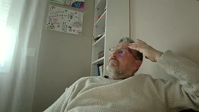 doudou310 online show from 26, 3, 2026