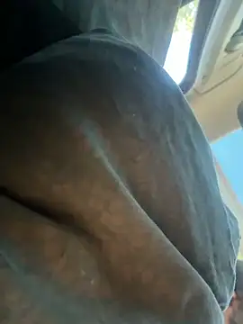 makemestayhard online show from 27, 3, 2026