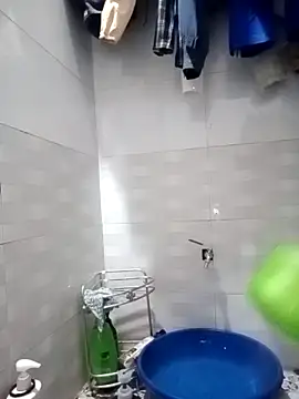 l kiss online show from 2, 4, 2026