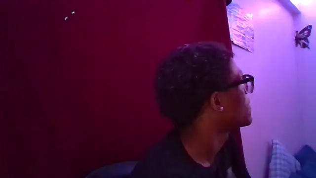 Snapshot of vexahleah chatting on 21, 5, 2026 vexahleah online show from 21, 5, 2026