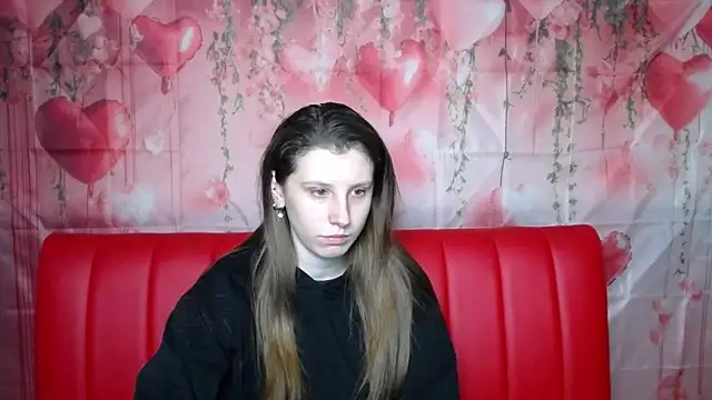 Snapshot of LilianaShine chatting on 5, 2, 2026 LilianaShine online show from 5, 2, 2026