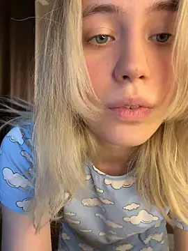 LovelyMiu online show from 1, 2, 2026