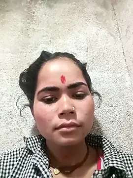 Snapshot of Sunali_Bendre chatting on 19, 4, 2026 Sunali Bendre online show from 19, 4, 2026