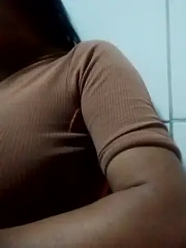 Snapshot of lorraine2036 chatting on 2, 3, 2026 lorraine2036 online show from 2, 3, 2026