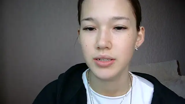 Snapshot of lilXdomiii chatting on 23, 5, 2026 lilXdomiii online show from 23, 5, 2026