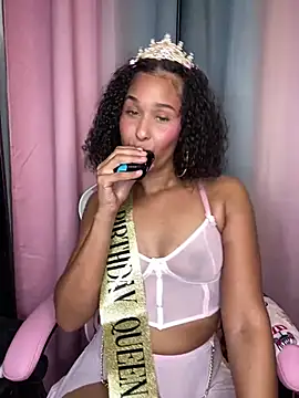 Snapshot of Jamalyce chatting on 13, 7, 2026 Jamalyce online show from 13, 7, 2026