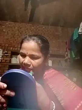 Snapshot of Pooja_sahu chatting on 8, 2, 2026 Pooja sahu online show from 8, 2, 2026