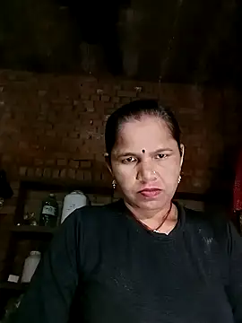 Snapshot of Pooja_sahu chatting on 8, 4, 2026 Pooja sahu online show from 8, 4, 2026