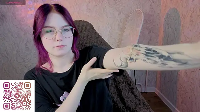 Julia Anis online show from 22, 4, 2026