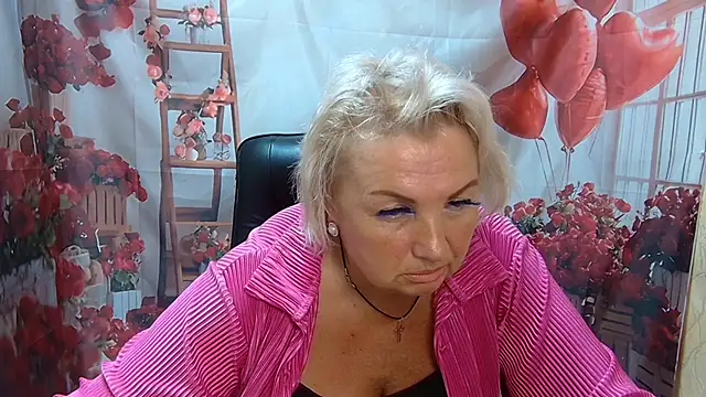 RenataDaster online show from 5, 7, 2026