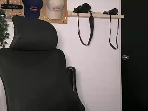 SamDornan51 online show from 5, 2, 2026