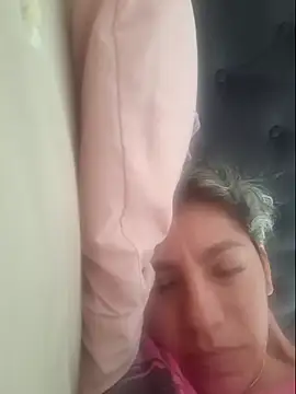 Ambar Cortes online show from 9, 2, 2026