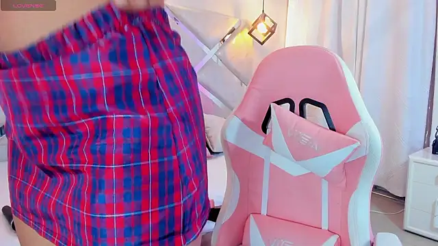 Snapshot of karlaa_megan chatting on 17, 2, 2026 karlaa megan online show from 17, 2, 2026