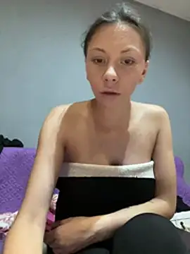 Snapshot of Foxy20withBear chatting on 17, 7, 2026 Foxy20withBear online show from 17, 7, 2026