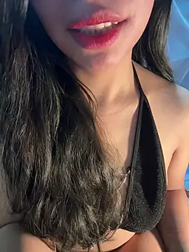 Snapshot of QuynhAnh_2k1 chatting on 23, 2, 2026 QuynhAnh 2k1 online show from 23, 2, 2026