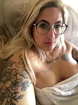 Snapshot of esposatattoo chatting on 11, 2, 2026 esposatattoo online show from 11, 2, 2026