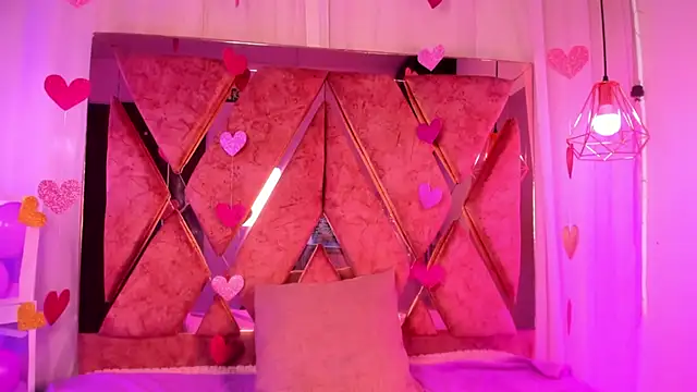 Snapshot of shantal_cooper_ chatting on 18, 2, 2026 shantal cooper online show from 18, 2, 2026