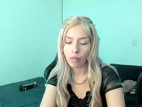 Snapshot of Megan_Blue_ chatting on 17, 2, 2026 Megan Blue online show from 17, 2, 2026