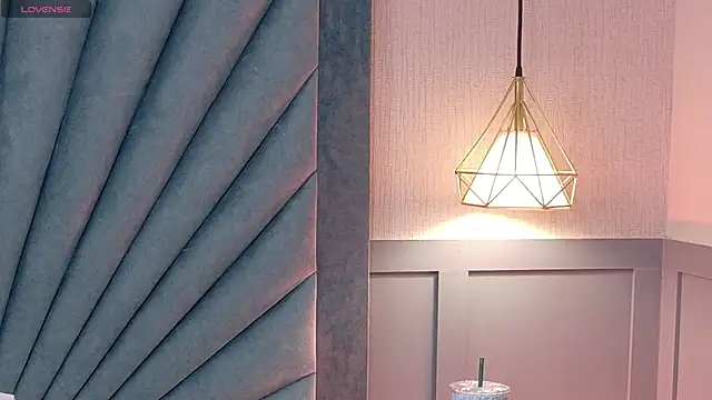 Snapshot of Annia-Greco chatting on 4, 2, 2026 Annia-Greco online show from 4, 2, 2026