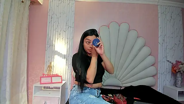 Kateemos online show from 10, 3, 2026