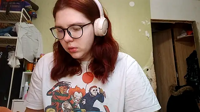 Snapshot of VannessaDillenbeck chatting on 11, 2, 2026 VannessaDillenbeck online show from 11, 2, 2026