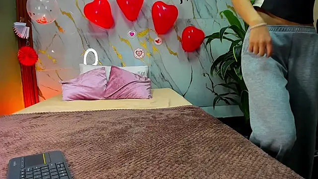 Amanda Rossi online show from 15, 2, 2026