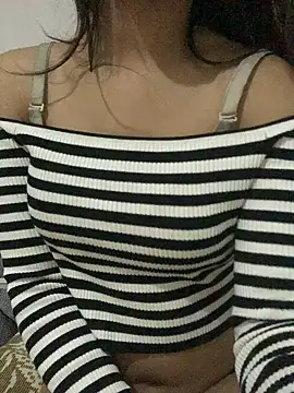 Snapshot of Nour-Lina chatting on 27, 2, 2026 Nour-Lina online show from 27, 2, 2026