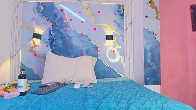 crystal love08 online show from 9, 3, 2026