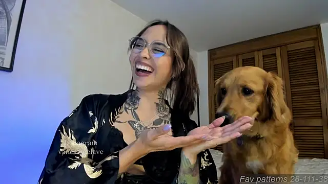 Snapshot of Vanessarte_ chatting on 15, 5, 2026 Vanessarte online show from 15, 5, 2026