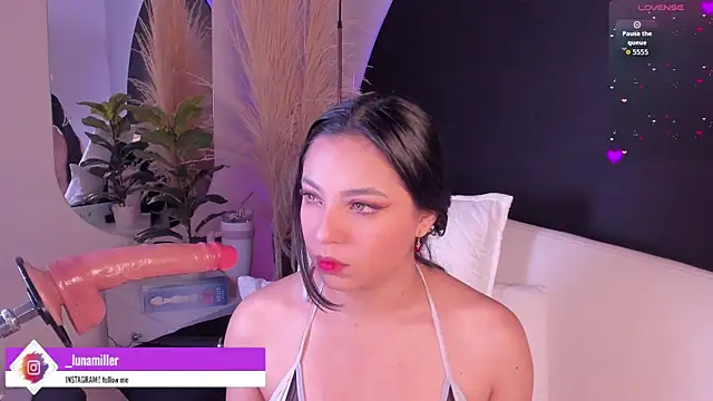 Snapshot of lunamiller_01 chatting on 7, 7, 2026 lunamiller 01 online show from 7, 7, 2026