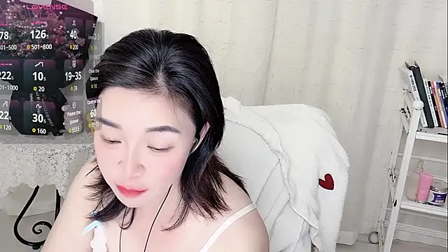 Snapshot of Sunse11 chatting on 22, 2, 2026 Sunse11 online show from 22, 2, 2026