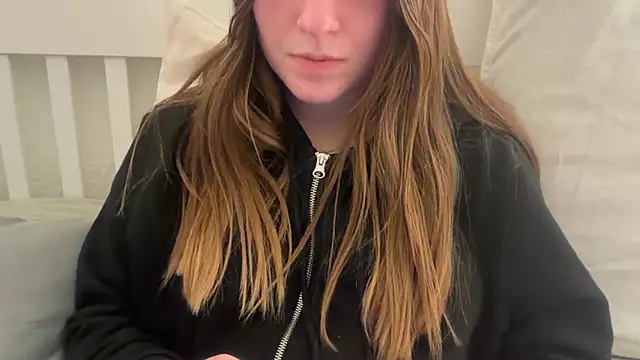 Lucyschickt online show from 15, 2, 2026