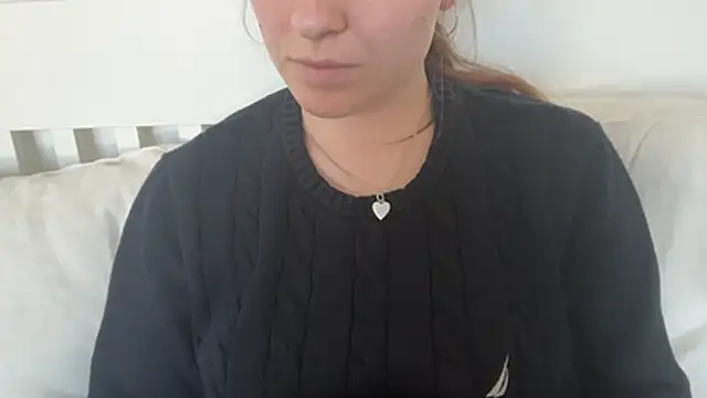 Snapshot of Lucyschickt chatting on 21, 4, 2026 Lucyschickt online show from 21, 4, 2026