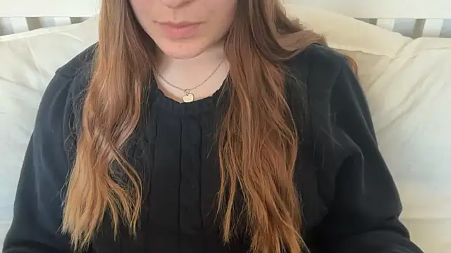 Snapshot of Lucyschickt chatting on 23, 4, 2026 Lucyschickt online show from 23, 4, 2026