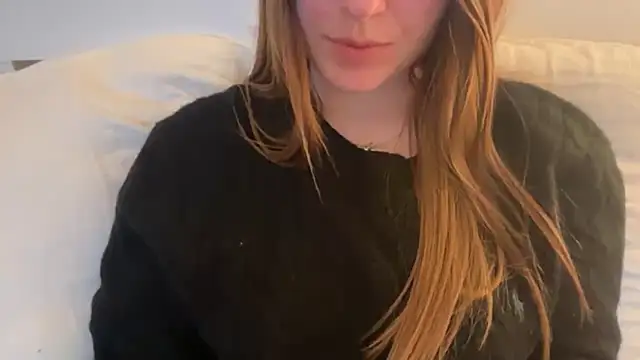 Snapshot of Lucyschickt chatting on 1, 5, 2026 Lucyschickt online show from 1, 5, 2026