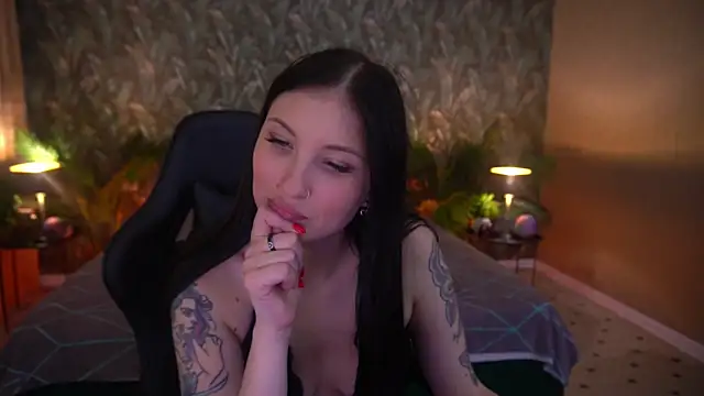 Snapshot of LunaaMay chatting on 11, 5, 2026 LunaaMay online show from 11, 5, 2026