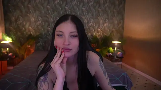 Snapshot of LunaaMay chatting on 11, 5, 2026 LunaaMay online show from 11, 5, 2026