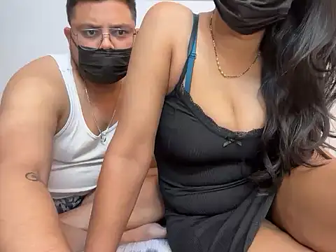 Snapshot of the_open_couple chatting on 22, 3, 2026 the open couple online show from 22, 3, 2026