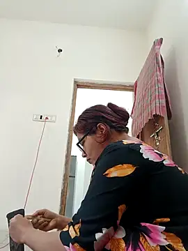 Elie Hallway online show from 17, 3, 2026