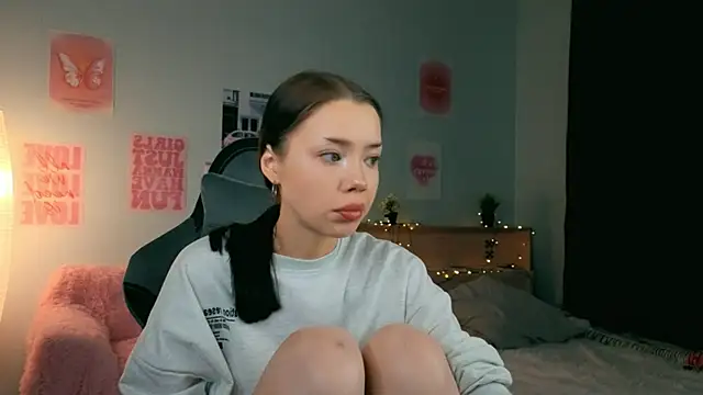 Vexnexe online show from 15, 2, 2026