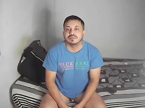 Snapshot of JonatanBail chatting on 8, 2, 2026 JonatanBail online show from 8, 2, 2026