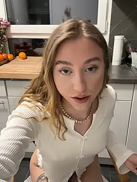 romyxxs online show from 9, 3, 2026