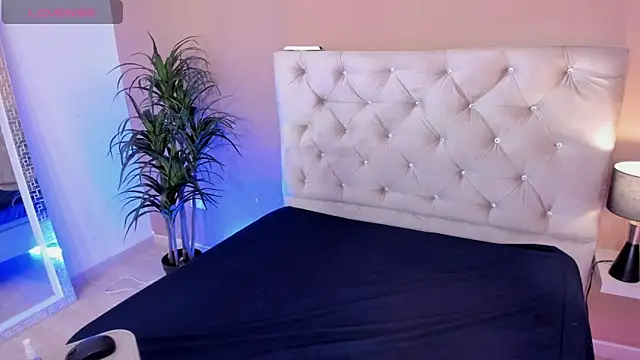 Snapshot of Valenvega_ chatting on 18, 4, 2026 Valenvega online show from 18, 4, 2026