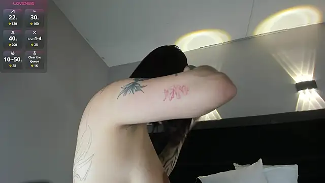 Snapshot of Ravenn21x chatting on 18, 2, 2026 Ravenn21x online show from 18, 2, 2026