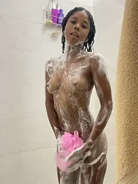 LIA PARKERR online show from 9, 4, 2026