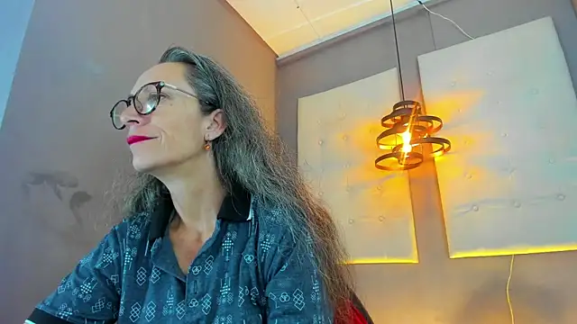 Snapshot of laurasofia45 chatting on 9, 2, 2026 laurasofia45 online show from 9, 2, 2026